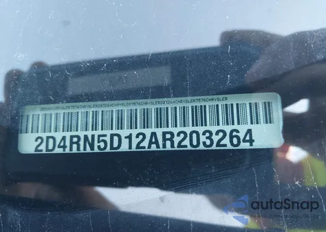 2010 Dodge Grand Caravan Sxt from USA, damaged, VIN 2D4RN5D12AR203264